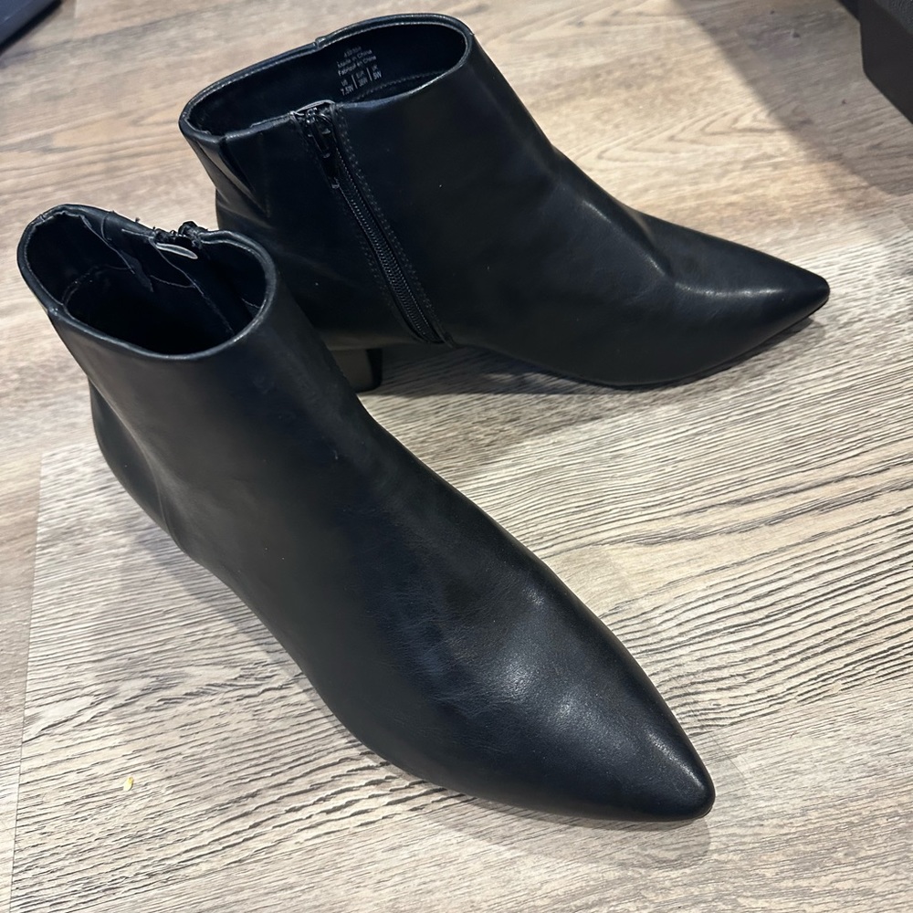 NEW ATELIER MTL 1980 vegan leather booties size 7.5W